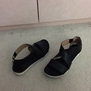 Black sandals with back zipper size 7 Medium